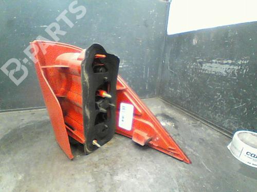 Højre baglygte PEUGEOT 1007 (KM_) 1.6 16V (109 hp) 10730682