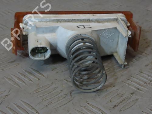 Used Right front indicator Right front indicator RENAULT RAPID Box Body/MPV (F40_, G40_) [1985-2001] 23116179 23116179