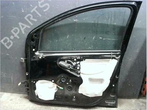 Right front door PEUGEOT 107 (PM_, PN_) 1.0 | BP13301236C3 