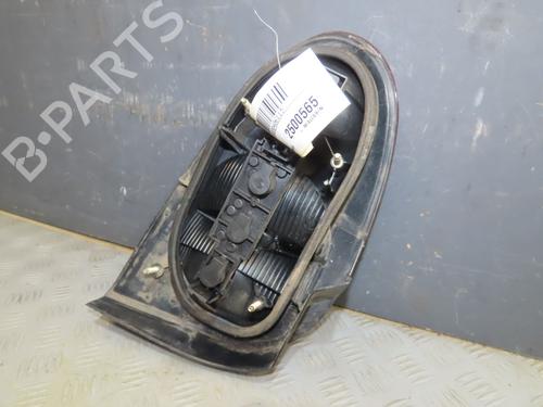 Farolim direito RENAULT MEGANE I Coach (DA0/1_) 1.4 16V (DA0D, DA1H, DA0W, DA10) (95 hp) 31242371