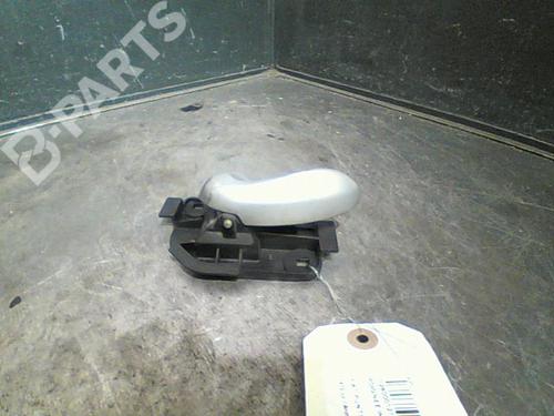 Venstre foran invendig håndtak FIAT PUNTO (188_) 1.9 JTD | BP10764812I13 