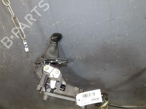 Used Gear lever PEUGEOT 208 I (CA_, CC_) 1.0 VTi (68 hp) 31962012