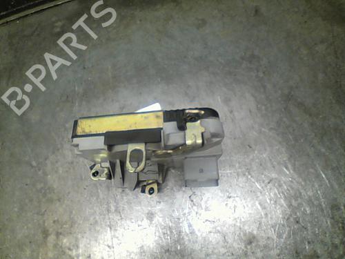 Used Front right lock PEUGEOT 206 Hatchback (2A/C) 1.4 i (75 hp) 23115382