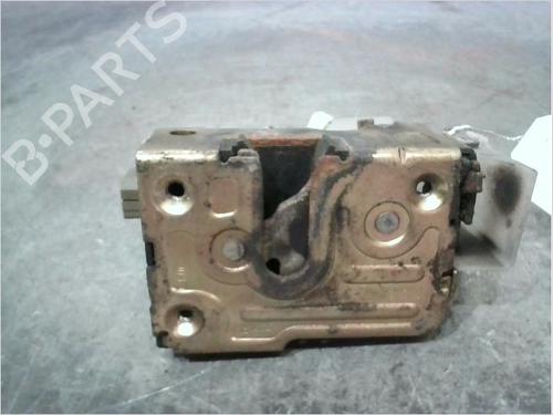 Vergrendeling rechts achter RENAULT CLIO II (BB_, CB_) 1.2 (BB0A, BB0F, BB10, BB1K, BB28, BB2D, BB2H, CB0A,... (58 hp) 15643265