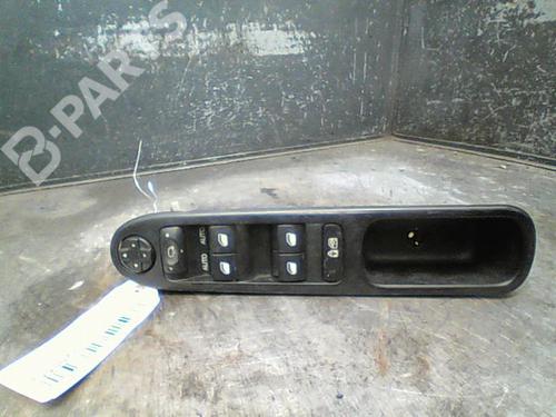 Used Left front window switch Left front window switch CITROËN C3 Picasso (SH_) 1.4 VTi 95 (SH8FSC, SH8FP0, SH8FP6) (95 hp) 10913658 10913658