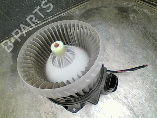 Used Heater blower motor TOYOTA YARIS (_P13_) 1.4 D (NLP130_, NLP130) (90 hp) 10759624