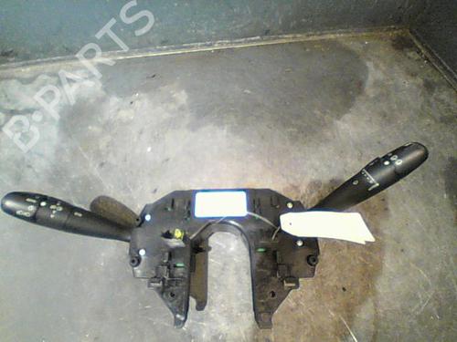 Used Steering column stalk CITROËN C4 I (LC_) 1.6 HDi (109 hp) 10761757