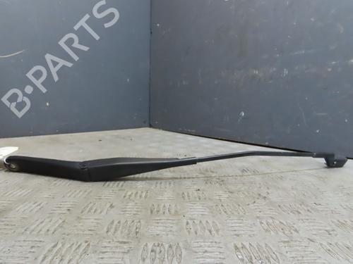 Used Front windshield wiper arm FORD FIESTA VI (CB1, CCN) 1.4 TDCi (68 hp) 27812003
