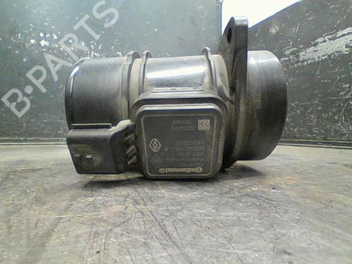 Mass air flow sensor RENAULT MEGANE III Coupe (DZ0/1_) 1.5 dCi (DZ09, DZ0D, DZ1F, DZ1G, DZ14, DZ29) | BP11738193M95