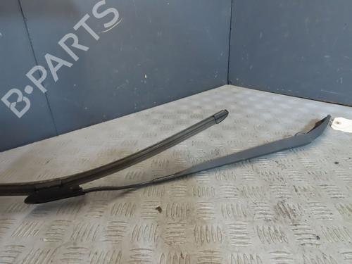 Used Front windshield wiper arm Front windshield wiper arm 27471056 27471056