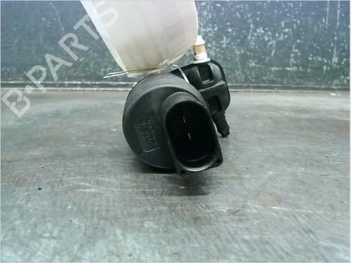 Used Washer pump AUDI A3 Sportback (8PA) 1.6 TDI (105 hp) 14980182