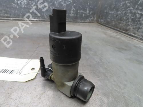 Used Washer pump DACIA LOGAN MCV (KS_) 1.5 dCi (KS0W) (86 hp) 21113037