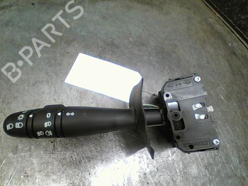 Used Steering column stalk RENAULT CLIO II (BB_, CB_) 2.0 16V Sport (CB0M) (169 hp) 23113674