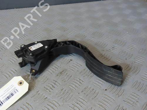 Pedal DACIA LOGAN MCV II 1.5 dCi (90 hp) 21049459