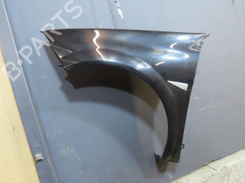 Used Left front fenders RENAULT MEGANE II Saloon (LM0/1_) [2003-2025]  23114504