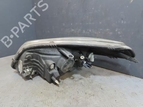 Used Right headlight Right headlight DACIA SANDERO 1.6 MPI 85 (BS03) (84 hp) 31284209 31284209