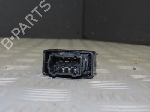 Used Left front window switch Left front window switch 28711318 28711318