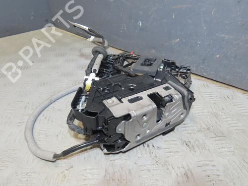 front-right-lock-skoda-karoq-nu7-nd7-2017-33417619 main image
