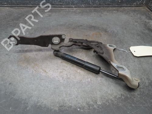 Used Hinge/Door check strap MINI MINI CLUBMAN (R55) One D (90 hp) 18058371
