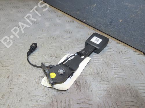 seat-buckle-skoda-karoq-nu7-nd7-2017-33417591 main image