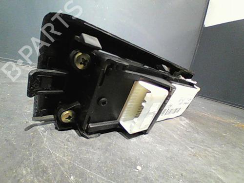 Used Left front window switch Left front window switch TOYOTA COROLLA Verso (ZER_, ZZE12_, R1_) 2.0 D-4D (CUR10_, CUR10R) (116 hp) 10766052 10766052