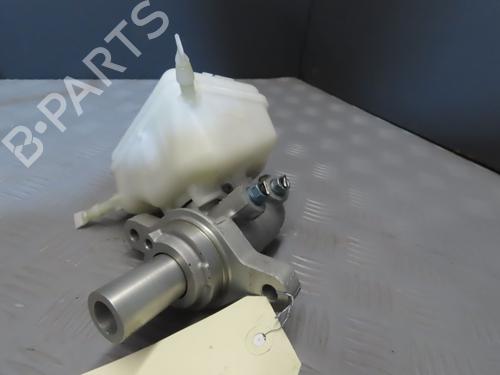 Used Brake master cylinder BMW 1 (F21) M 135 i (326 hp) 18204465
