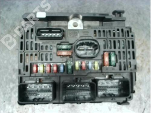 Used Fuse box Fuse box PEUGEOT 407 (6D_) 2.0 HDi 135 (6DRHRH, 6DRHRE, 6DRHRG, 6DRHRJ) (136 hp) 11188303 11188303