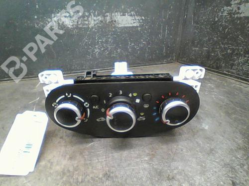 Used Climate control RENAULT TWINGO III (BCM_, BCA_) 0.9 TCe 95 (92 hp) 10933948