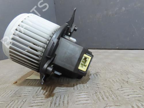 Heater blower motor PEUGEOT EXPERT Van (V_) 2.0 BlueHDi 120 | BP27289492M62 
