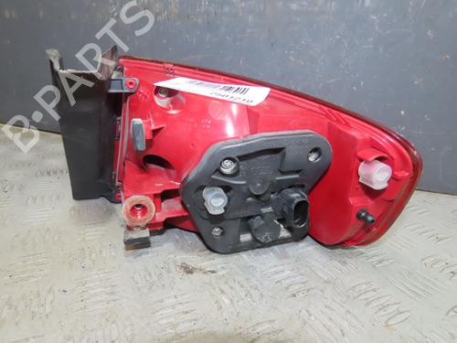 left-taillight-audi-a4-b8-8k2-2007-2008-2009-2010-2011-2012-2013-2014-2015-2016-2017-32691144 main image