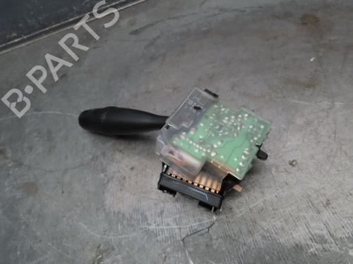 Used Steering column stalk TOYOTA COROLLA (_E12_) 1.6 VVT-i (ZZE121_, ZZE121R) (110 hp) 17469170