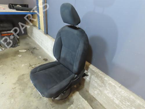 Used Right front seat NISSAN NAVARA NP300 Pickup (D23, D23T) 2.3 dCi 4x4 (D231) (163 hp) 23116156