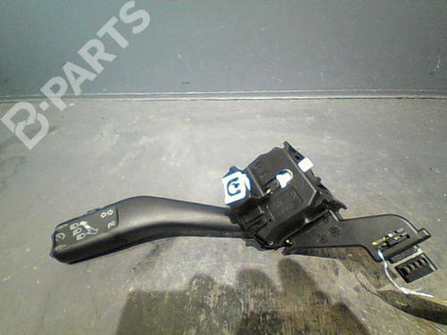 Used Steering column stalk VW GOLF VI (5K1) 1.6 TDI (105 hp) 10762058