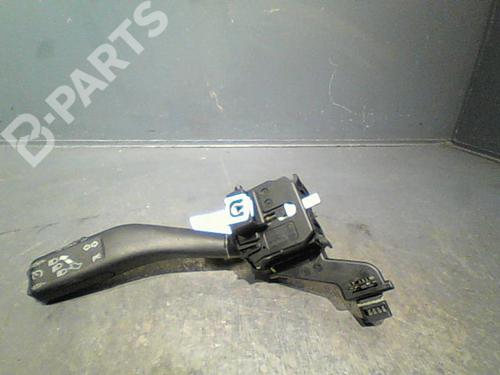 Used Steering column stalk VW GOLF VI (5K1) 2.0 TDI (140 hp) 10762036
