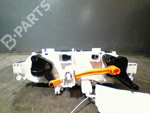 Climate control PEUGEOT 208 I (CA_, CC_) 1.2 VTI 82 | BP11211276I5 