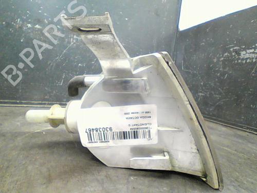 Blinklys fortil venstre SKODA OCTAVIA I Combi (1U5) 1.9 TDI (110 hp) 23116193