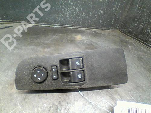 Used Left front window switch Left front window switch FIAT GRANDE PUNTO (199_) 1.2 (65 hp) 10766185 10766185