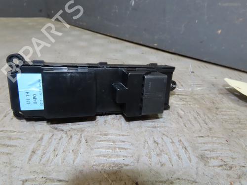 Used Left front window switch SUZUKI CELERIO (LF) 1.0 (AVK310) (68 hp) 30916853