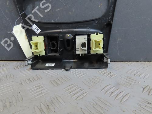 venstre-fortil-elrude-kontakt-dacia-sandero-ii-2012-31747928 main image