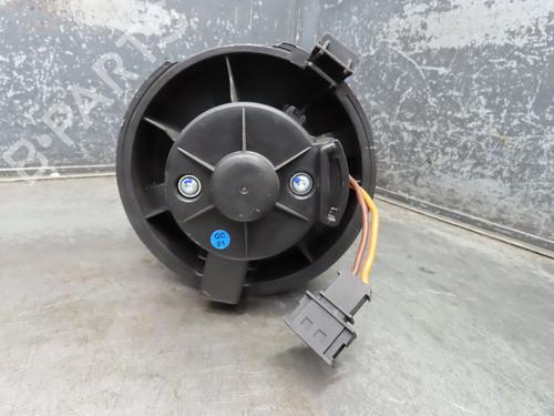 Used Heater blower motor PEUGEOT 208 I (CA_, CC_) 1.6 VTi (120 hp) 17193412