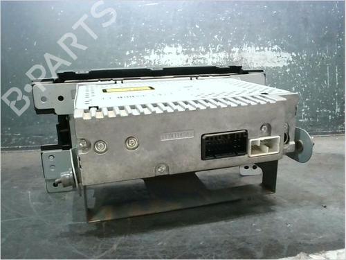 Radio SUZUKI GRAND VITARA II (JT, TE, TD) 1.9 DDiS All-wheel Drive (JT419, TD44, JB419WD, JB419XD,... | BP15377973E6 
