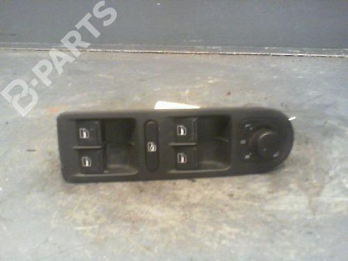 Used Left front window switch Left front window switch VW GOLF VI (5K1) 2.0 TDI (110 hp) 10766219 10766219