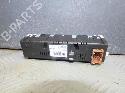 Used Display monitor Display monitor PEUGEOT EXPERT Van (VF3A_, VF3U_, VF3X_) 2.0 HDi 120 (120 hp) 34528285 34528285