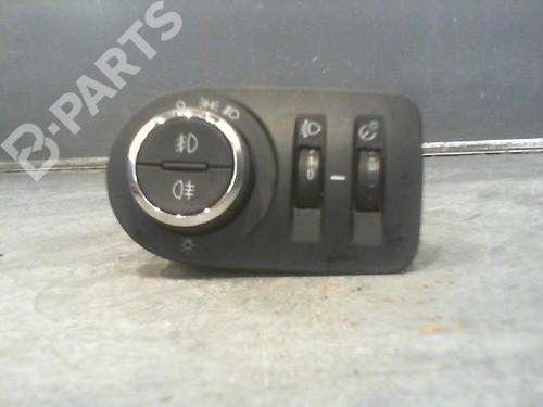 Used Headlight switch OPEL CORSA D (S07) 1.3 CDTI (L08, L68) (75 hp) 11211305