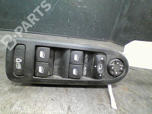 Used Left front window switch Left front window switch CITROËN C3 II (SC_) 1.4 HDi 70 (SC8HZC, SC8HR0, SC8HP4) (68 hp) 10766115 10766115