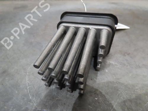 Used Heater resistor OPEL ZAFIRA / ZAFIRA FAMILY B (A05) 1.9 CDTI (M75) (150 hp) 23112296