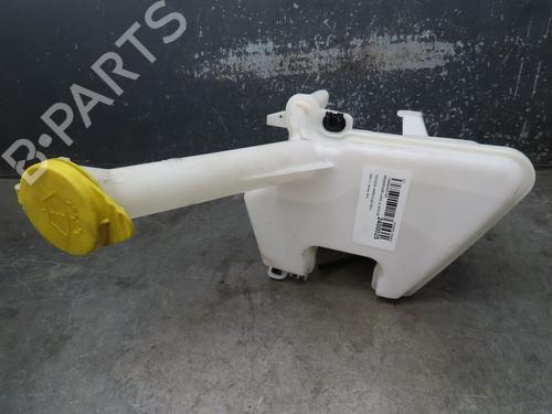 Used Windscreen washer tank TOYOTA YARIS (_P13_) 1.4 D (NLP130_, NLP130) (90 hp) 17134358