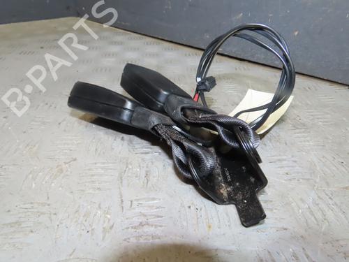 Used Seat buckle Seat buckle CITROËN C4 CACTUS 1.2 VTi 82 (82 hp) 33417590 33417590