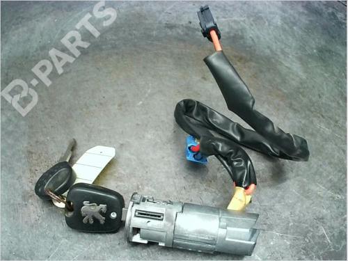 Used Ignition barrel PEUGEOT 206 Hatchback (2A/C) 1.4 HDi eco 70 (68 hp) 11820691