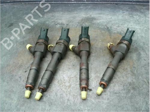 Used Injector Injector RENAULT SCÉNIC II (JM0/1_) 1.9 dCi (JM0G, JM12, JM1G, JM2C) (120 hp) 14870617 14870617